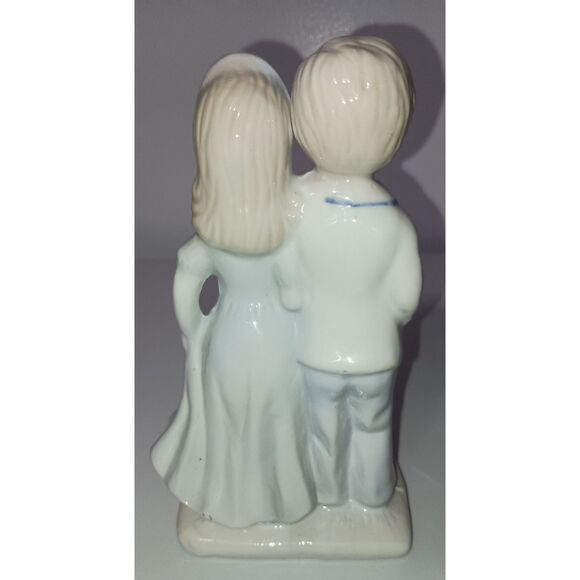 Unbranded Ceramic Wedding Cake Topper / Figurine for Decoration - Picture 2 of 3